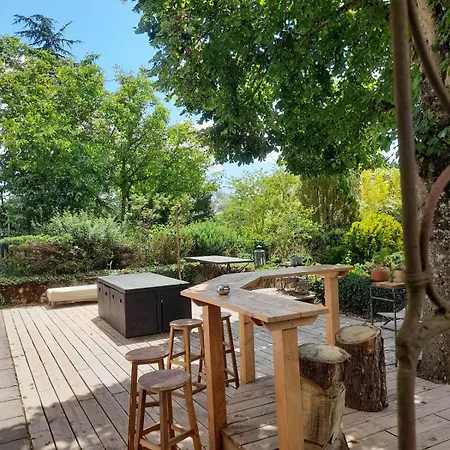 Avec Restaurant Privatisé Hébergement de vacances